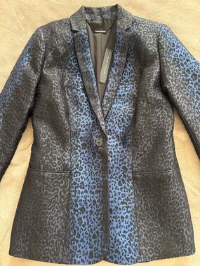 Elie Tahari Tailored Blue & Black Leopard-Print Jacquard Blazer